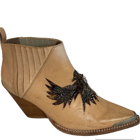 Jeffrey Campbell Shoes - Jeffrey Campbell rare Phoenix ankle boots